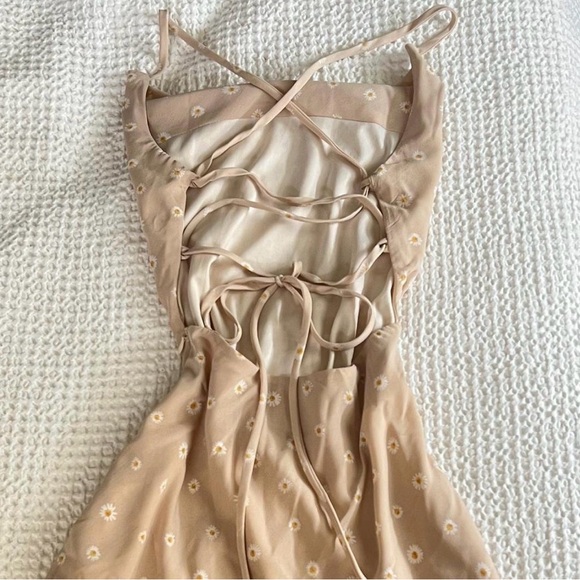 Princess Polly daisy sundress - Picture 2 of 5